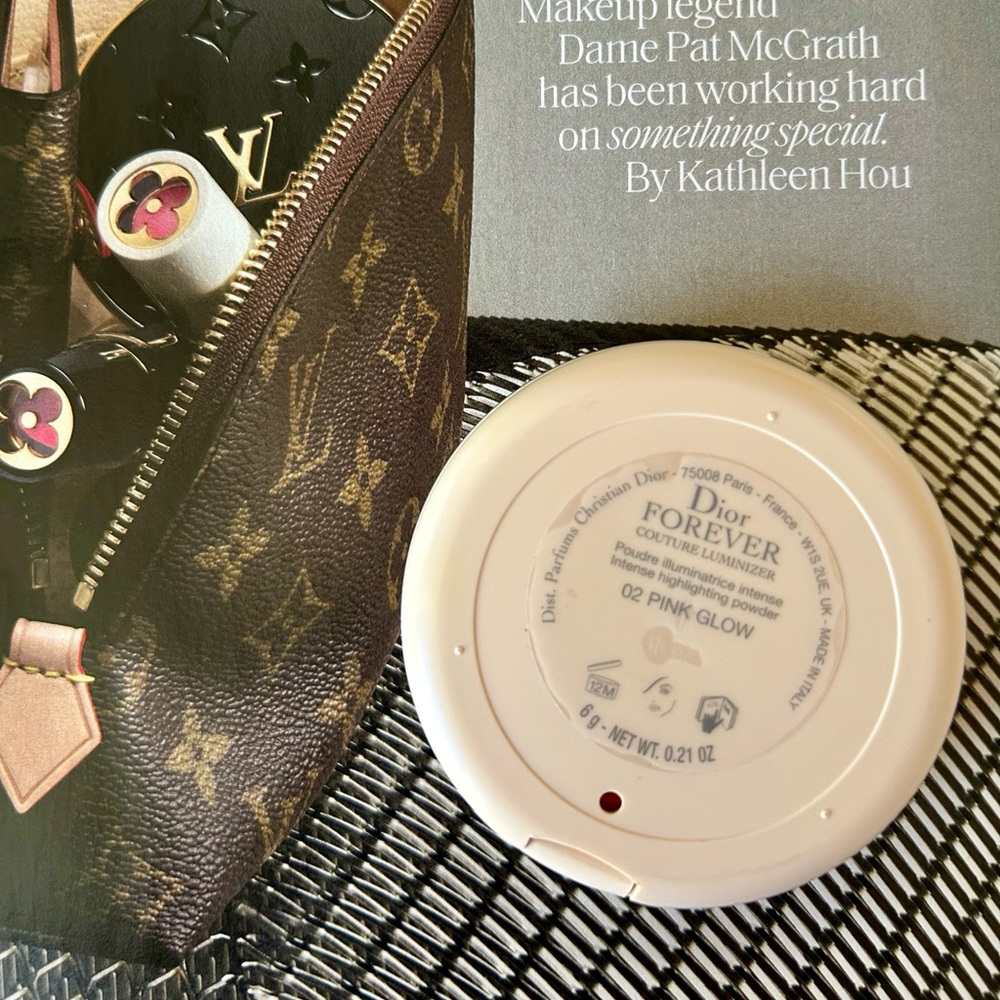 Dior Forever Couture Luminizer 02 Pink Glow - Picture 3 of 5